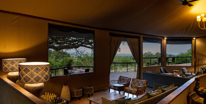 Main Area - Lounge