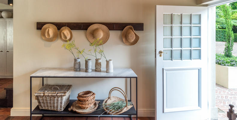 Farmhouse style local living 