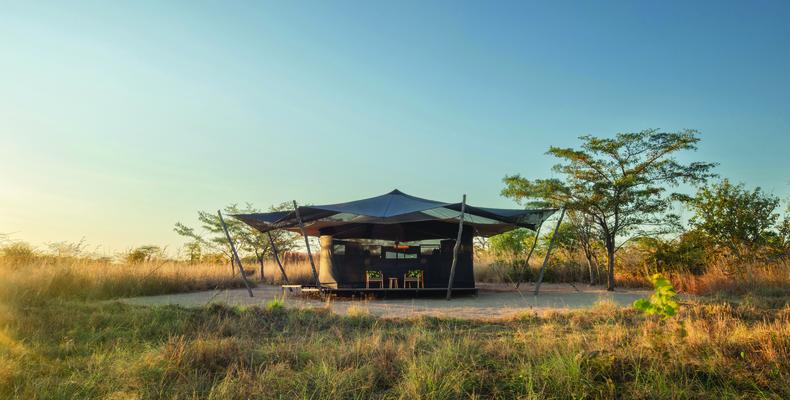 Usangu Expedition Camp - Tent Exterior Landscape