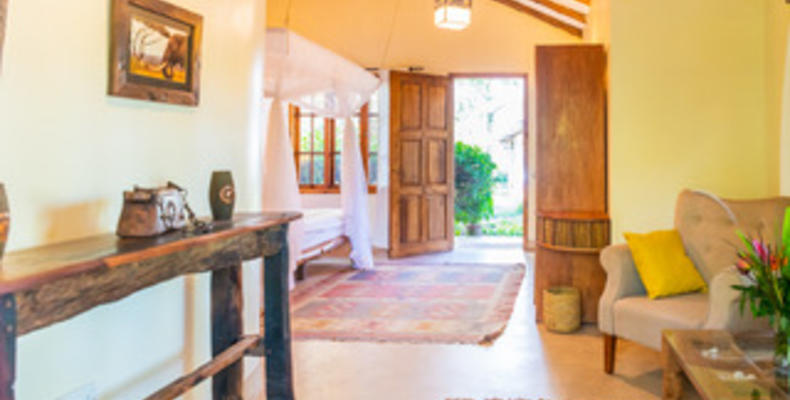 Junior Suite Foyer