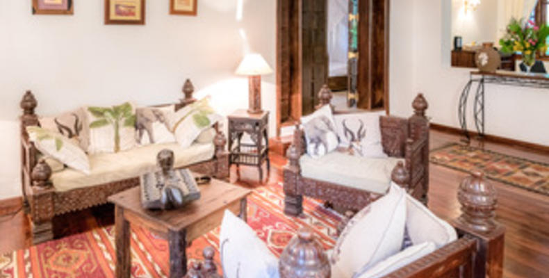 Family Cottage Lounge
