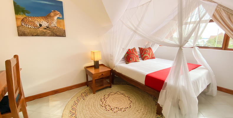 Guest room