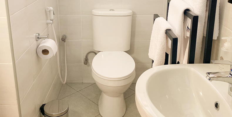Upstairs rooms bathroom