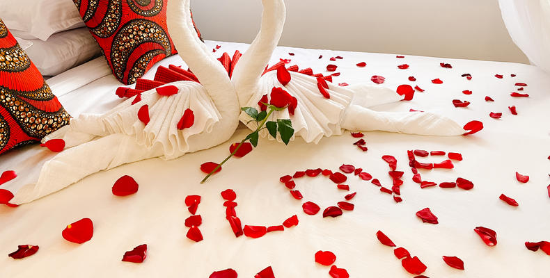 Upper Deluxe Double Room - Honeymoon Decorations