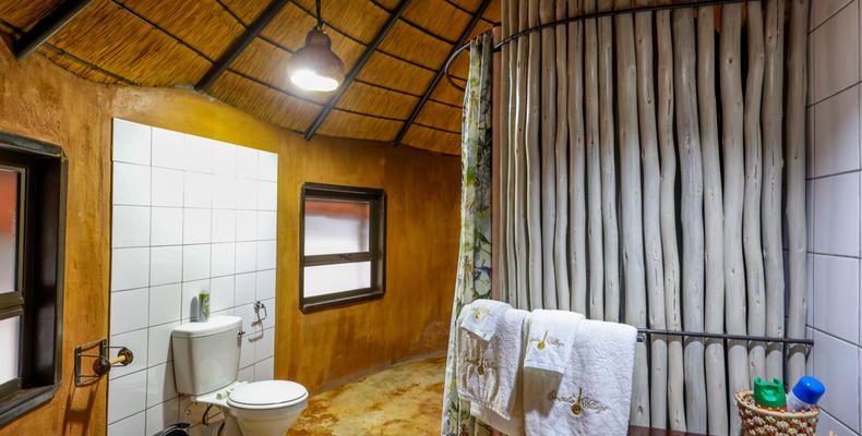 Ongula bathroom