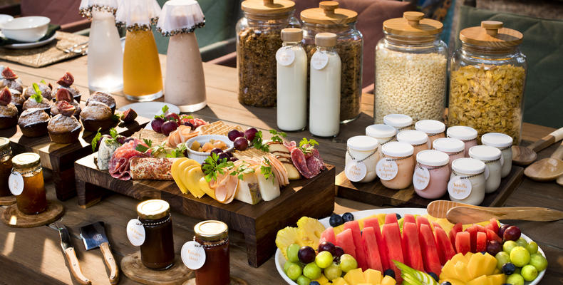 Morukuru Farm House - breakfast