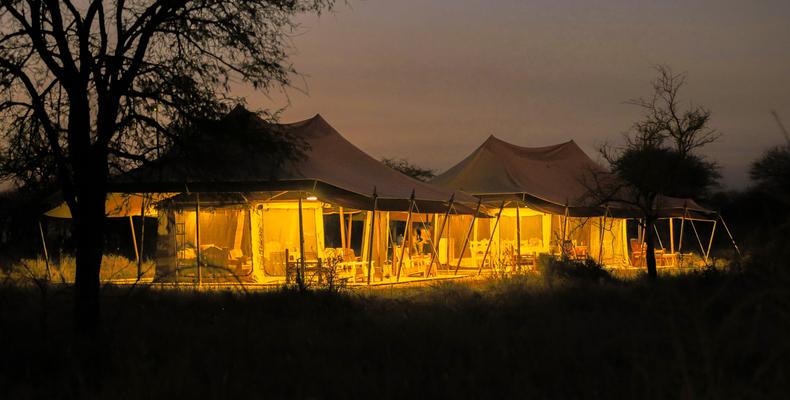 Lounge and Dining Tents