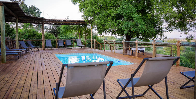 Pool deck