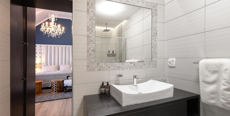 Luxury Suite Room