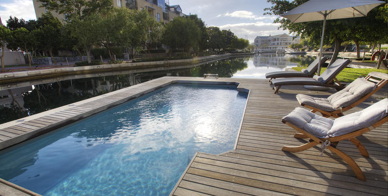 Swimming pool & loungers