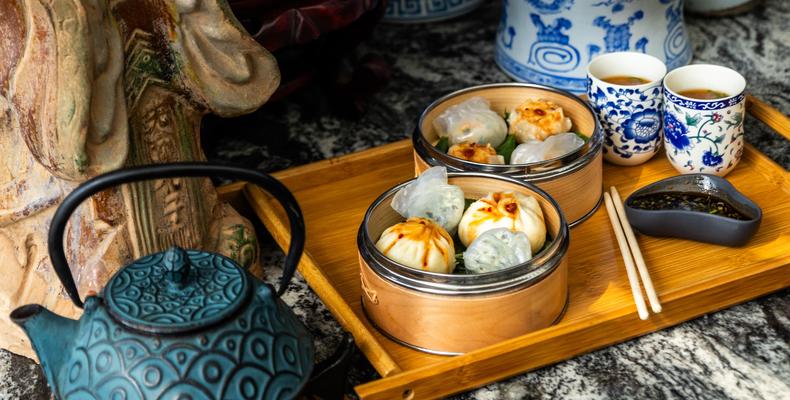 Amuse-Bouche - Dining