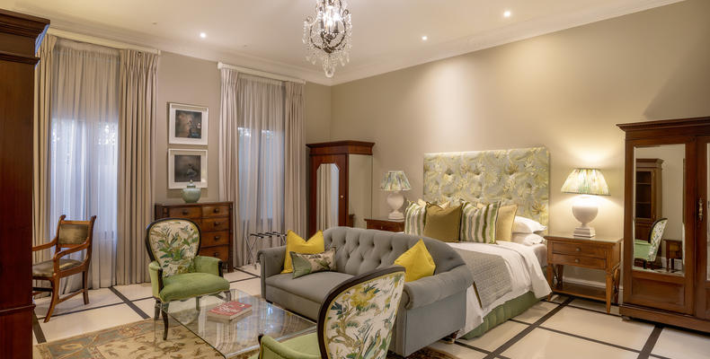 Grand Chateau - King