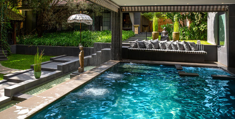 Fairlawns Spa - Hydro Pool