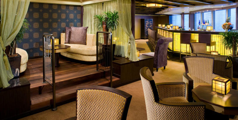 Silk Den Lounge