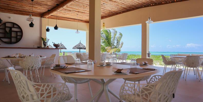 Beach Restaurant With Stunning Views to The Seasfront