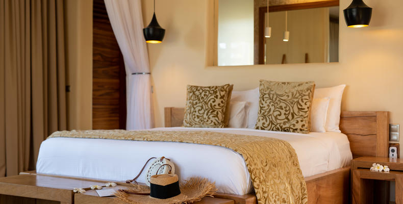 Elegant interiors (villa)