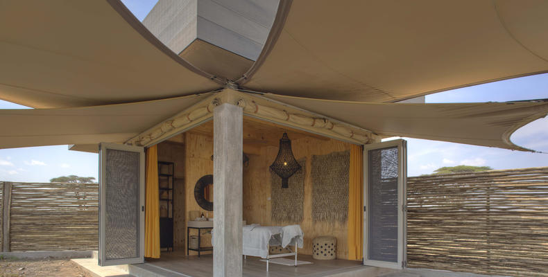 Namiri Plains - Spa Exterior