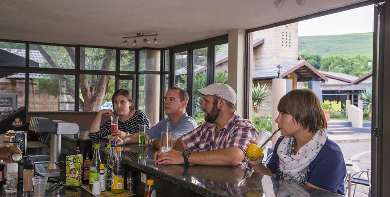 Muzo`s Studio Bar