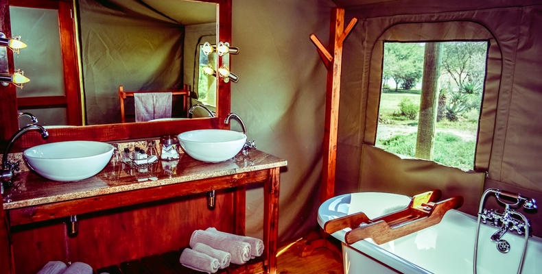 Luxury Tent bathrooms with double sinks