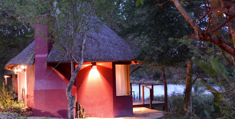 Makubu Lodge chalet