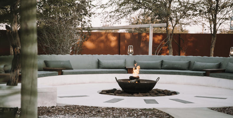 Restaurant garden, fire place