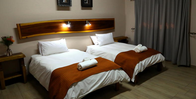 STD Twin Room