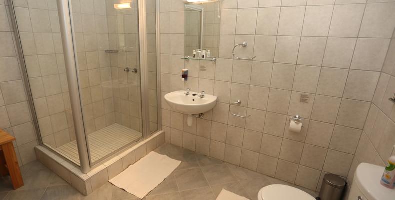 En-suite bathroom