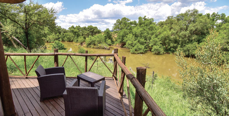 Deluxe River Chalet 