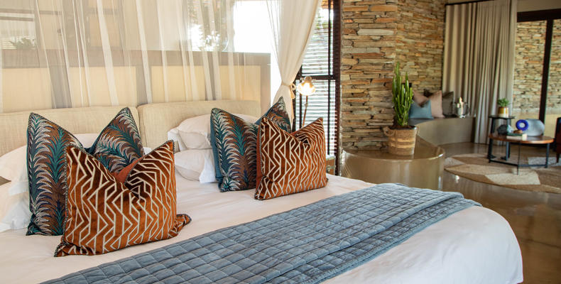 Luxury Pool Suite