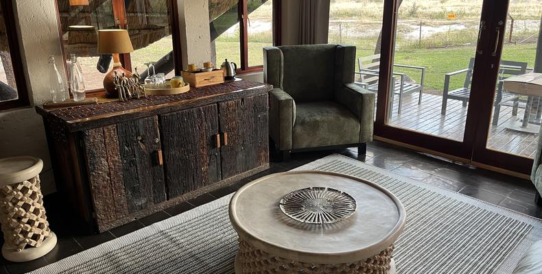 Family unit lounge