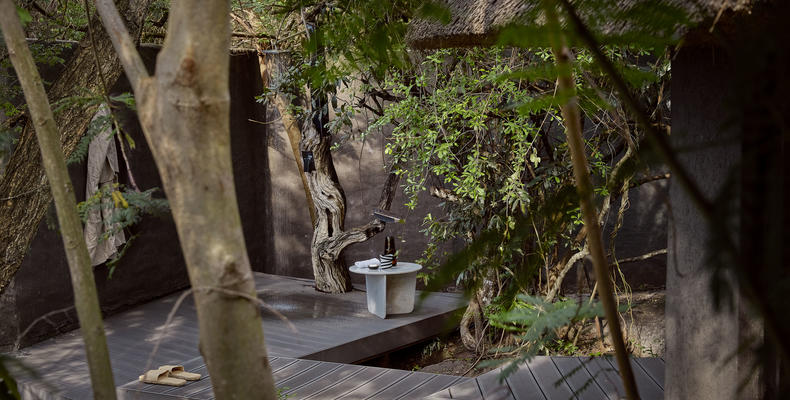 Outside shower