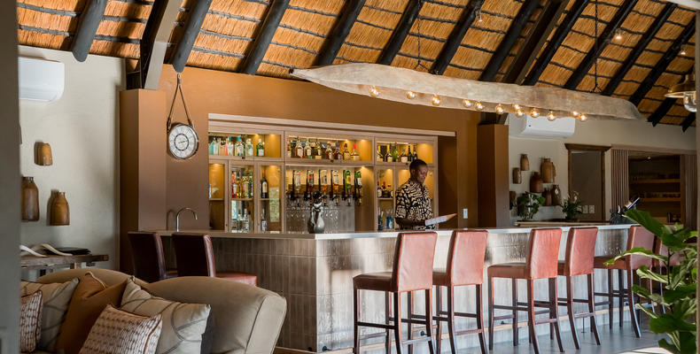 Inyati Bar