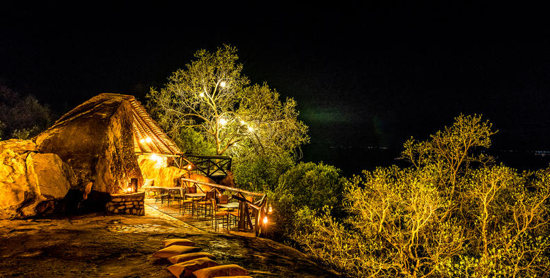 Outside Bar