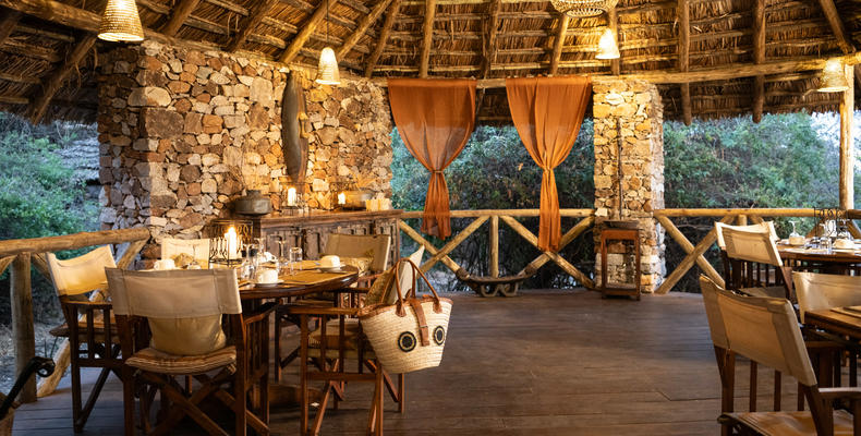 Restaurant & Lounge
