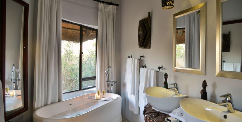 Wildtrack Luxury Chalet Bathroom