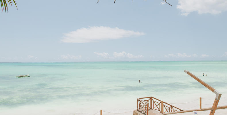 Private beach + ocean view