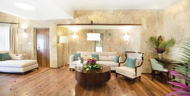 Seafront Luxury Villa