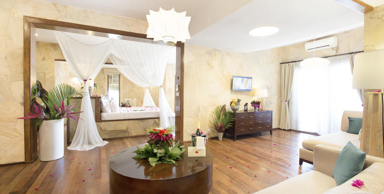 Seafront Luxury Villa