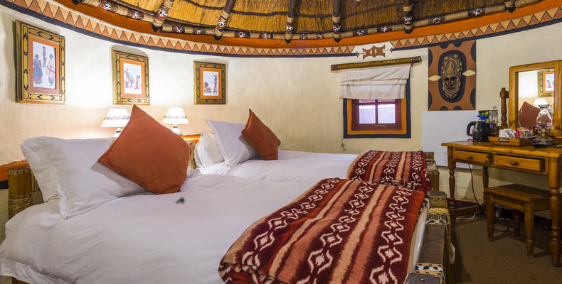 Lesedi Cultural Village 
