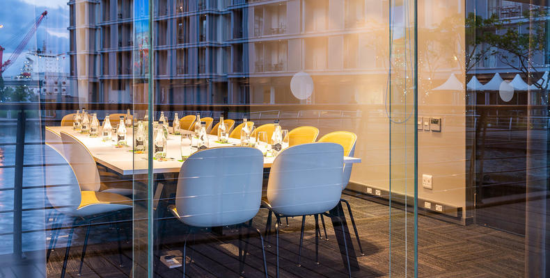 The Harbour Bridge Hotel