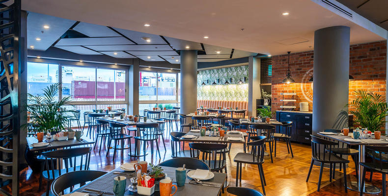 Canal Café Restaurant