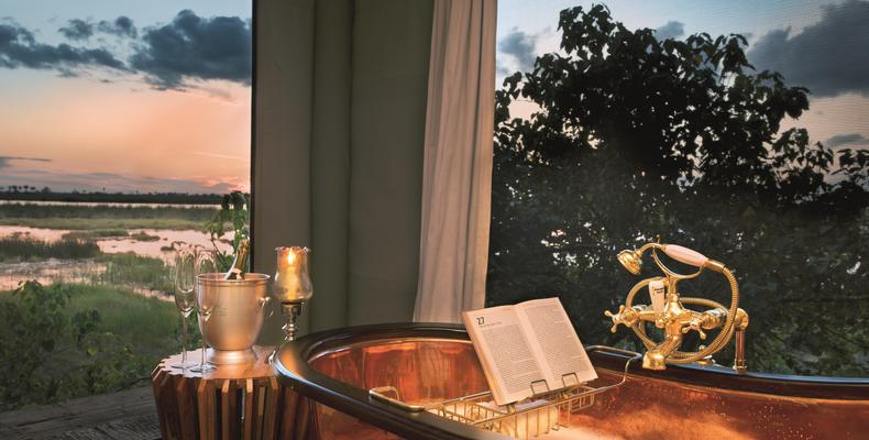 Dhow Suite Clawfoot Tub and View