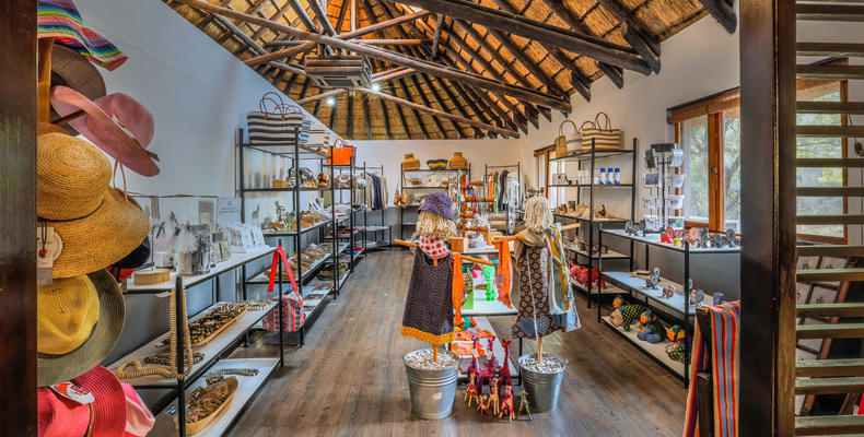 Mushara Lodge - Souvenir Shop