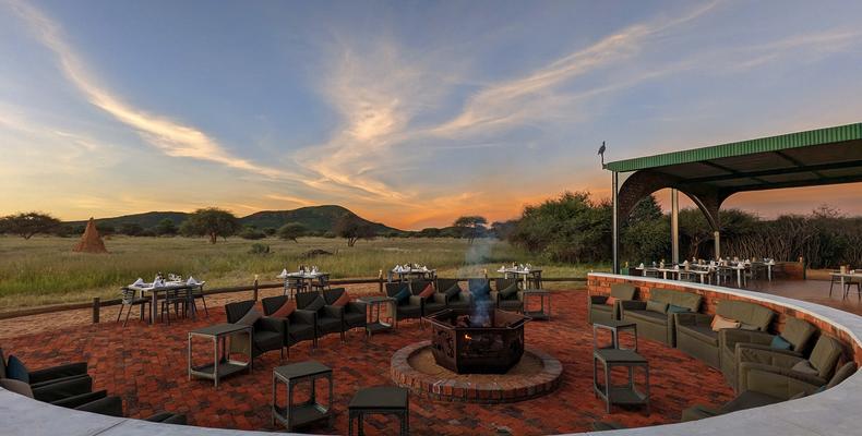 Okonjima - Plains Camp Restaurant Veranda