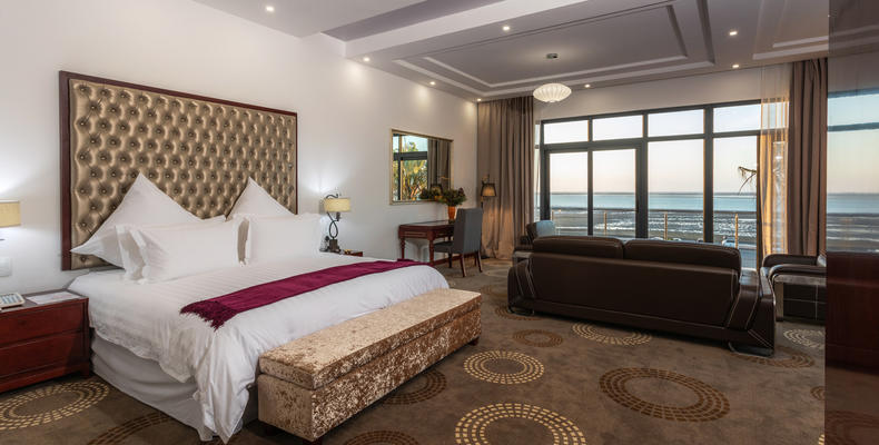 Another view of the Presidential suite 