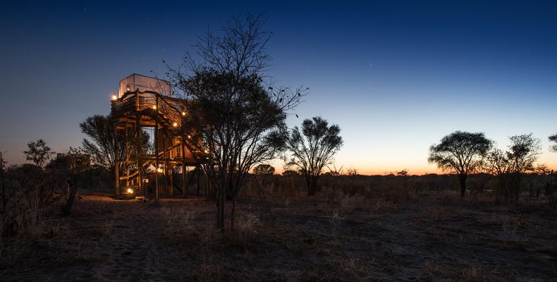 Skybeds in Khwai Private Reserve, Northern Botswana 