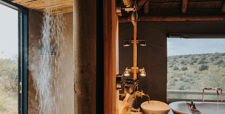Bukela Game Lodge - Bath & Shower
