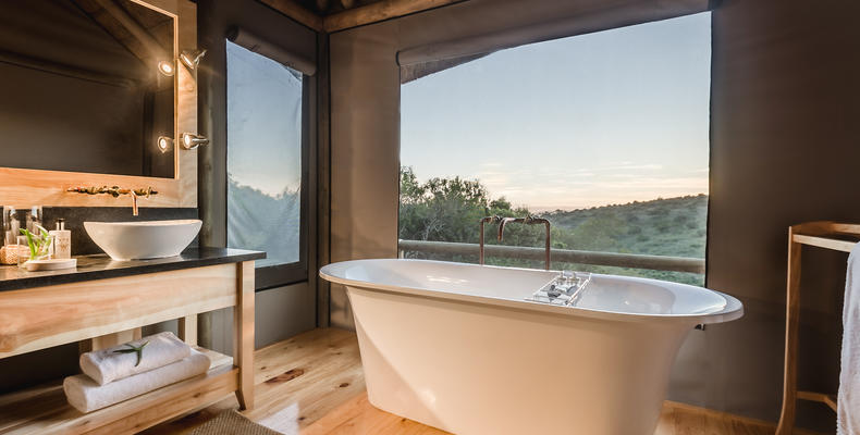 Bukela Game Lodge - Luxury Safari Tent Bathroom