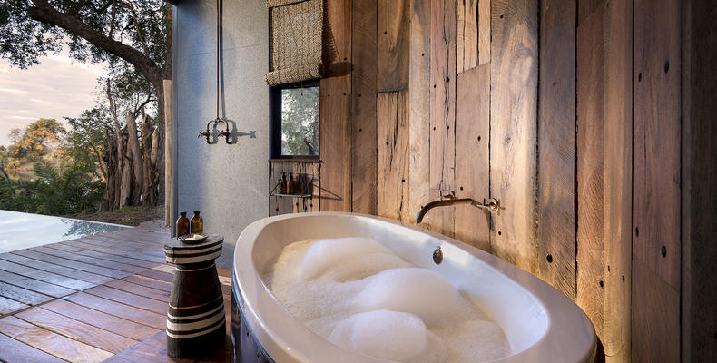 Thorntree River Lodge, Mosi Oa Tunya National Park, Zambia
