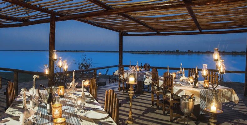 Chiawa Camp - new dining deck overlooking the Zambezi